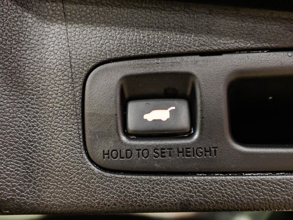 Honda CR-V Touring AWD I GARANTIE 10 ANS OU 200 000 KM I CUIR I TOIT OUVRANT I MAG I SECURITE ACTIVE 2019 à , Québec - 16 - w1024h768px