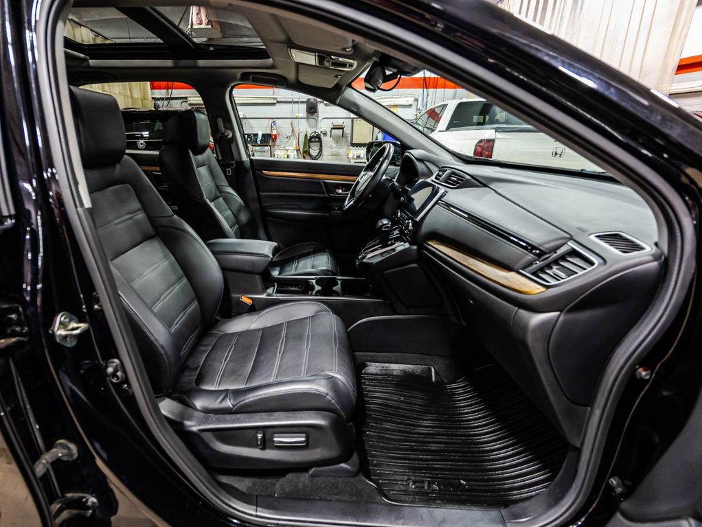 Honda CR-V Touring AWD I GARANTIE 10 ANS OU 200 000 KM I CUIR I TOIT OUVRANT I MAG I SECURITE ACTIVE 2019 à , Québec - 19 - w1024h768px