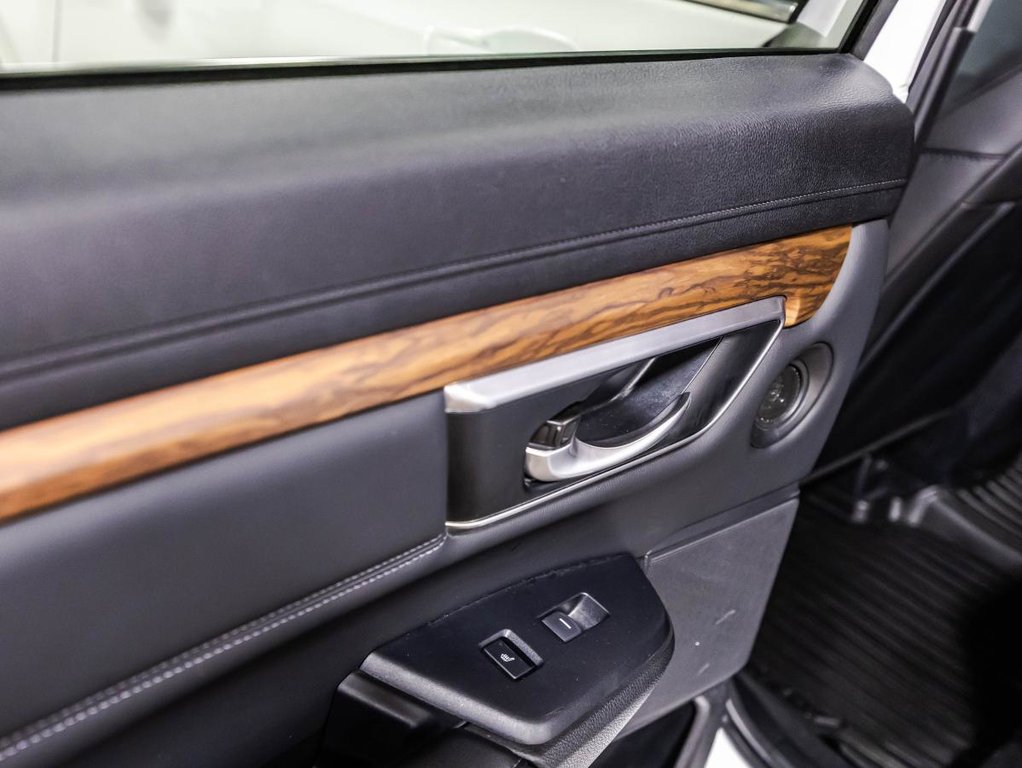 2019 Honda CR-V Touring AWD CARPL;AY I TOIT PANORAMIQUE I SIEGES CHAUFFANTS I CUIR I GPS I MAGS I DEMARREUR in Montréal, Quebec - 12 - w1024h768px