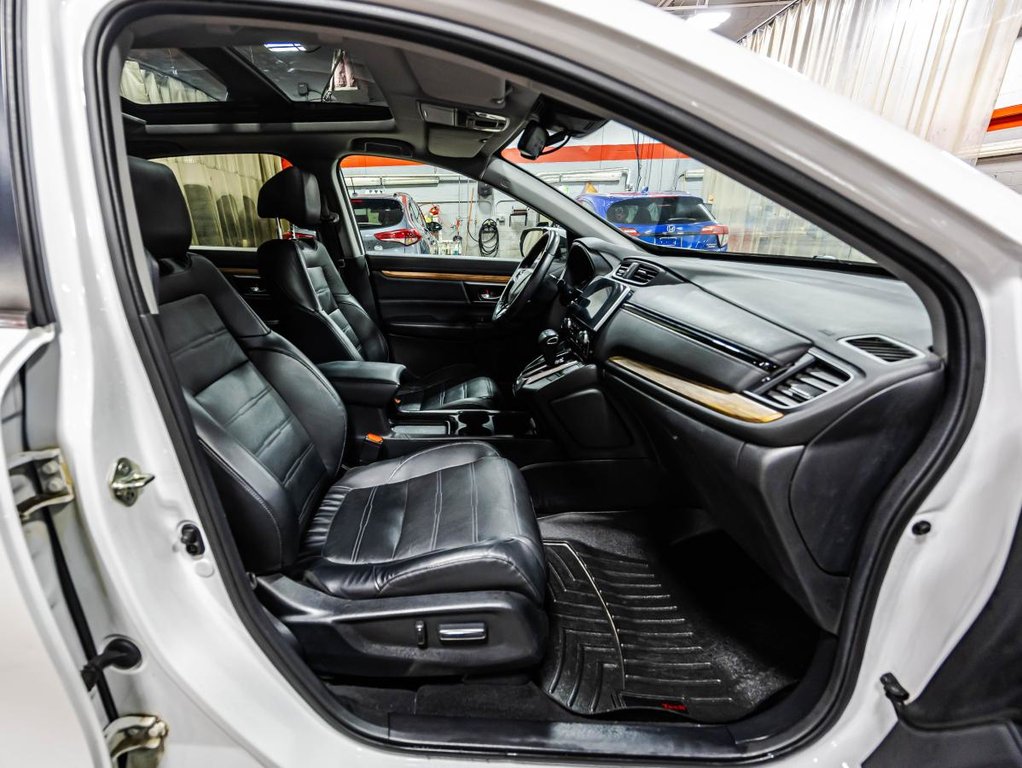 2019 Honda CR-V Touring AWD CARPL;AY I TOIT PANORAMIQUE I SIEGES CHAUFFANTS I CUIR I GPS I MAGS I DEMARREUR in Montréal, Quebec - 19 - w1024h768px