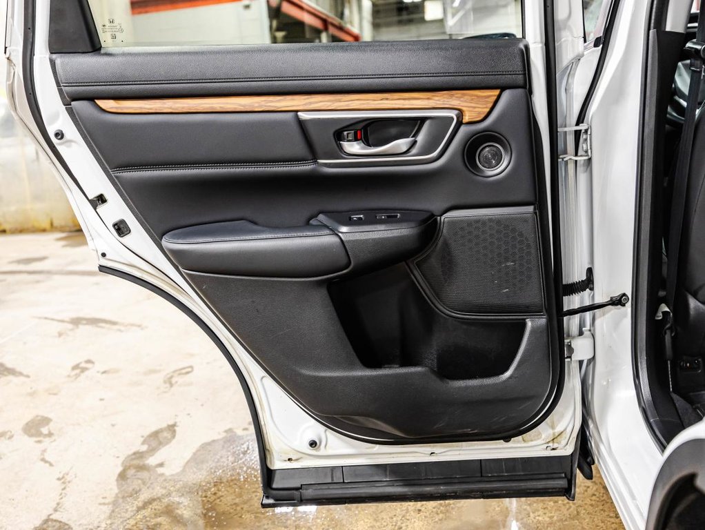 2019 Honda CR-V Touring AWD CARPL;AY I TOIT PANORAMIQUE I SIEGES CHAUFFANTS I CUIR I GPS I MAGS I DEMARREUR in Montréal, Quebec - 13 - w1024h768px
