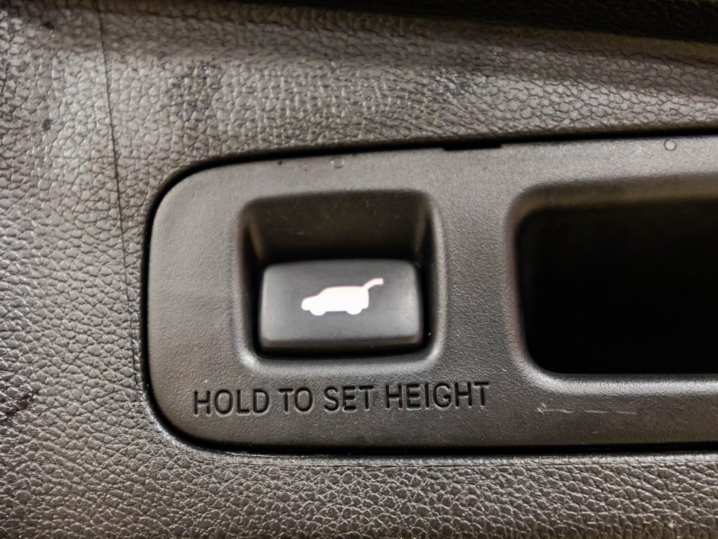 2019 Honda CR-V Touring AWD CARPL;AY I TOIT PANORAMIQUE I SIEGES CHAUFFANTS I CUIR I GPS I MAGS I DEMARREUR in Montréal, Quebec - 16 - w1024h768px