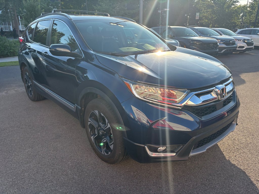 2019 Honda CR-V Touring in Montréal, Quebec - 2 - w1024h768px