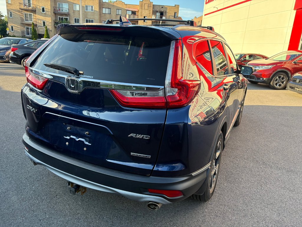 2019 Honda CR-V Touring in Montréal, Quebec - 3 - w1024h768px