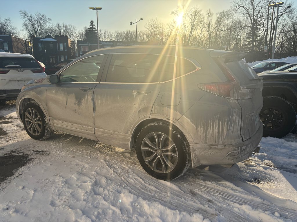 2020 Honda CR-V TOURING in Montréal, Quebec - 4 - w1024h768px