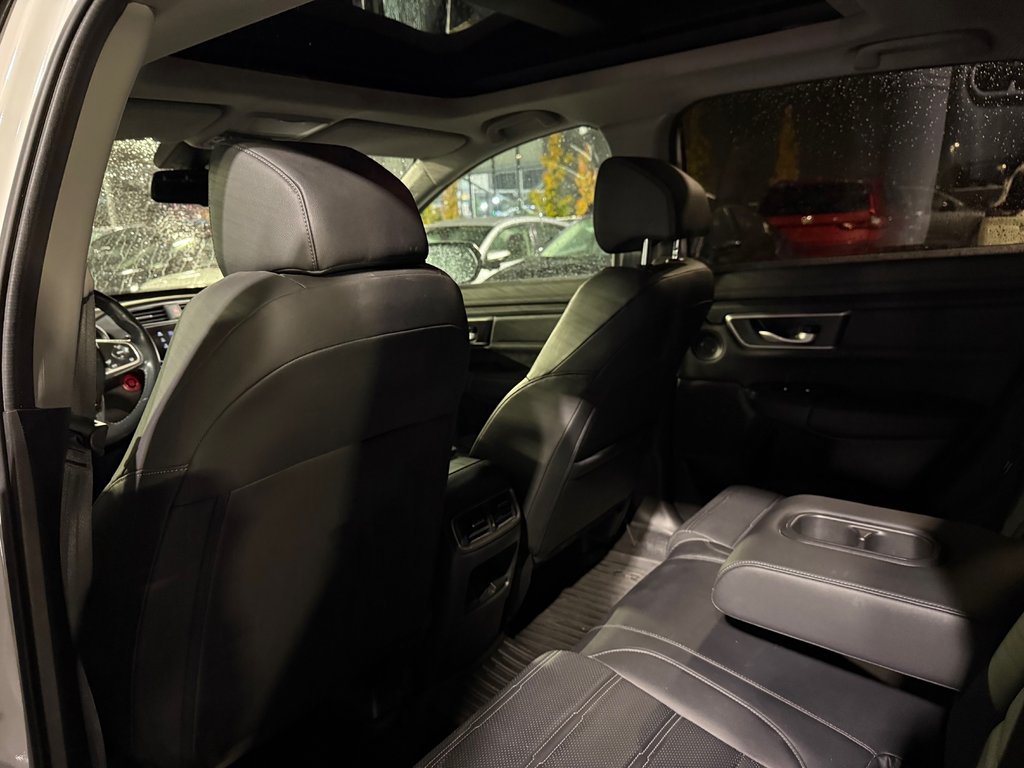 2020 Honda CR-V Touring in Montreal, Quebec - 12 - w1024h768px