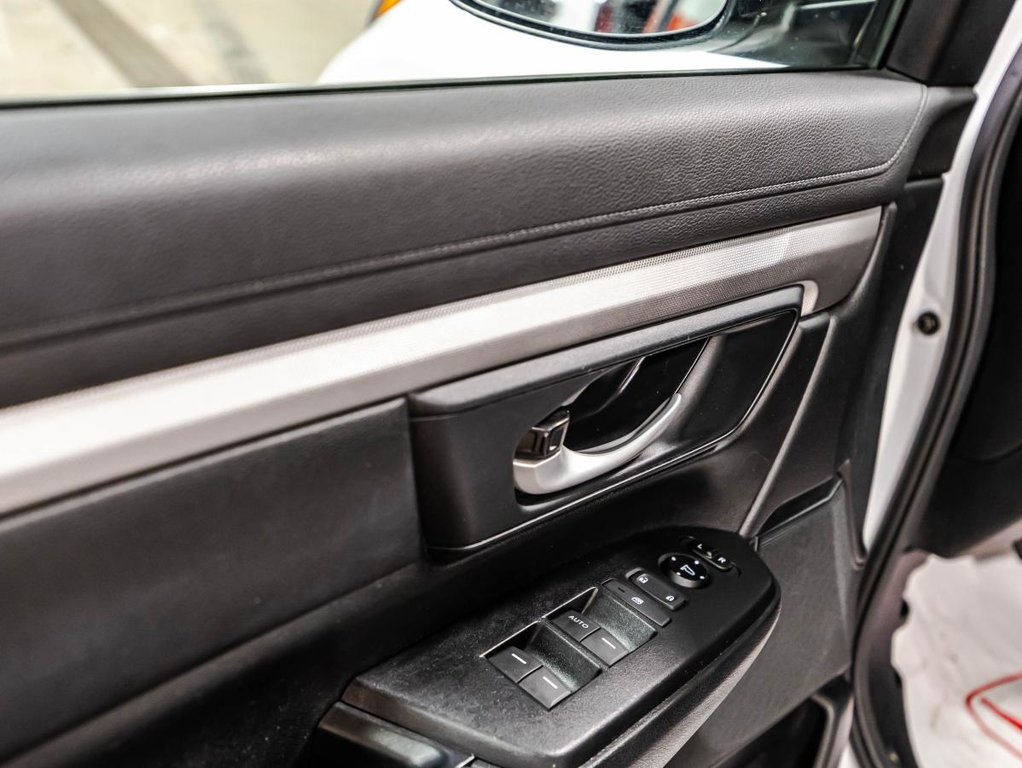 Honda CR-V LX JAMAIS ACCIDENTÉ  I GARANTIIE 10 ANS OU 200 000 KM* I MAGS I DEMARREUR I SIEGES CHAUFFANTS 2020 à , Québec - 11 - w1024h768px