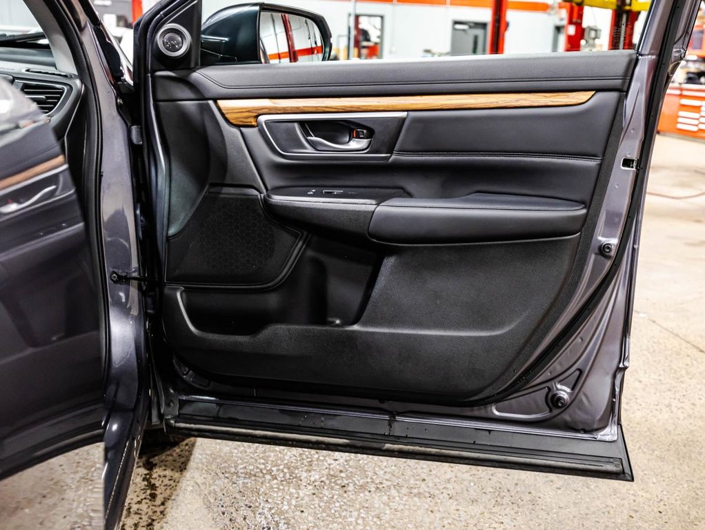 2021 Honda CR-V Touring AWD IMPECCABLE JAMAIS ACCIDENTÉ TOUS LES ENTRETIENS CHAMBLY HONDA in , Quebec - 18 - w1024h768px
