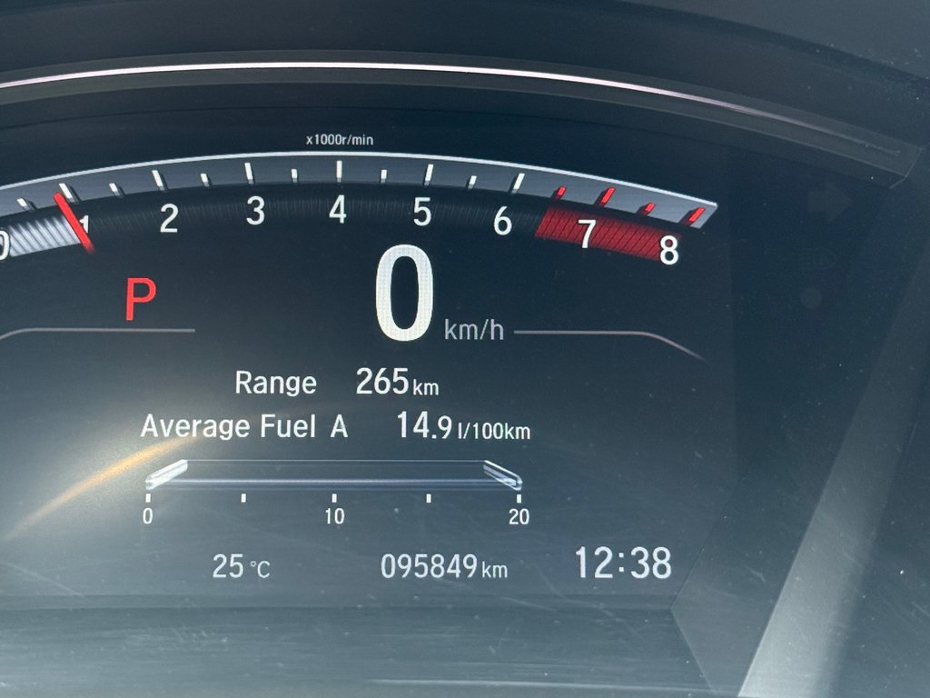 2021 Honda CR-V Touring in Montreal, Quebec - 2 - w1024h768px