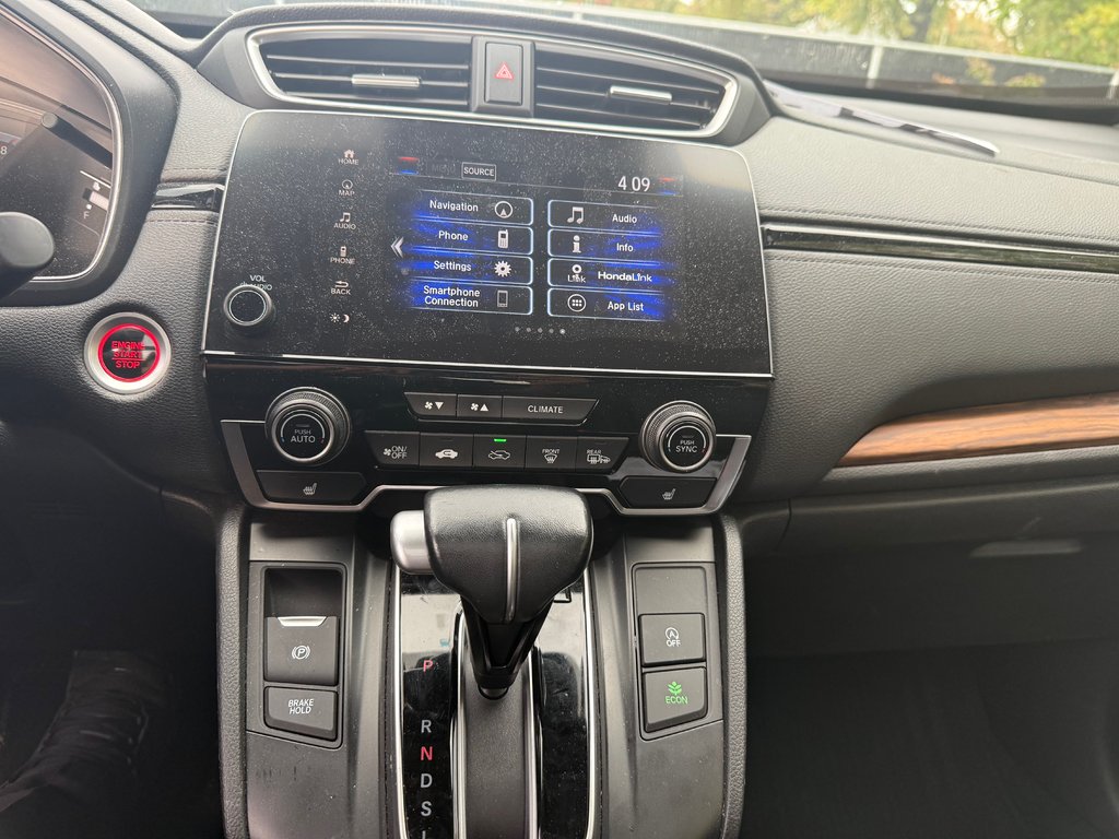 2022 Honda CR-V TOURING in Montreal, Quebec - 10 - w1024h768px