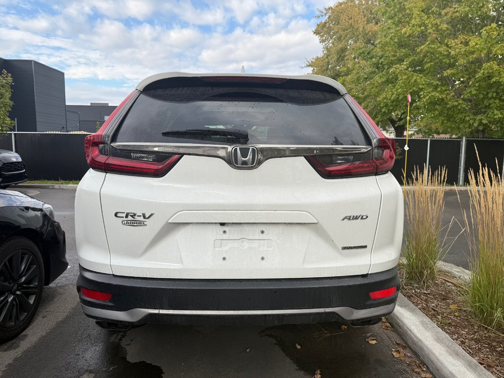 2022 Honda CR-V TOURING in Montreal, Quebec - 5 - w1024h768px