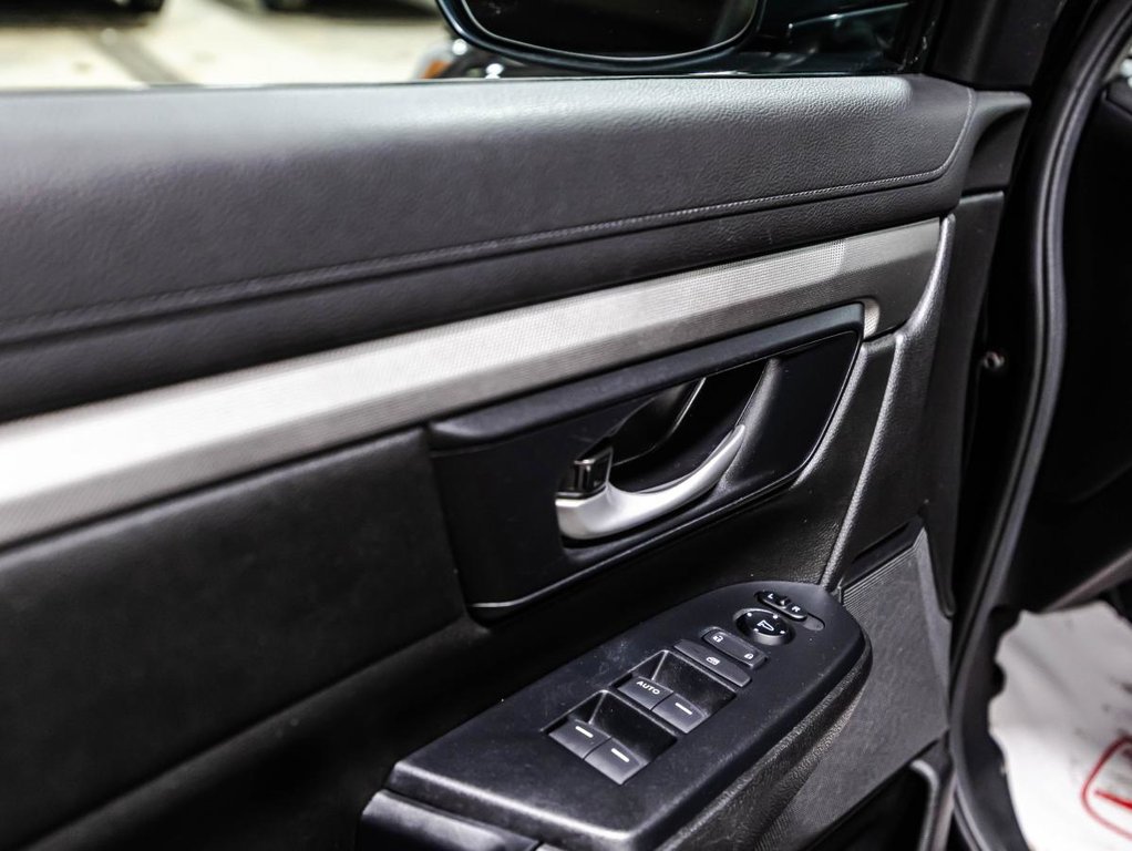 Honda CR-V LX AWD CARPLAY I MAGS I DEMARREUR I CAMERA I SIEGES CHAUFFANTS I SECURITE ACTIVE 2022 à , Québec - 11 - w1024h768px