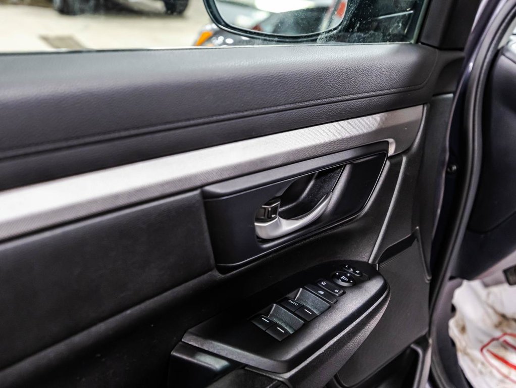 2022 Honda CR-V LX awds 19 000 KM I MAGS I DEMARREUR I CARPLAY I SIEGES CHAUFFANTS I OUI OUI! 19 000 KM in Montréal, Quebec - 11 - w1024h768px