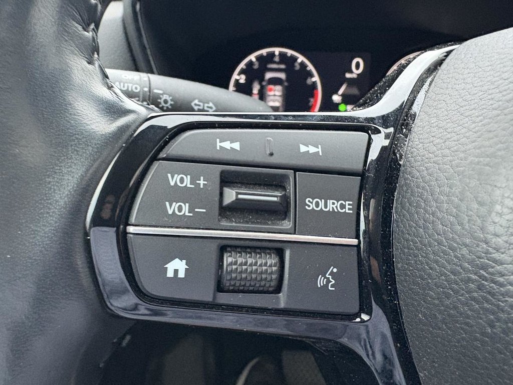 2023 Honda CR-V Sport AWD 1 PROPRIO ENTRETIENS CHEZ HONDA 39 000 km in , Quebec - 8 - w1024h768px