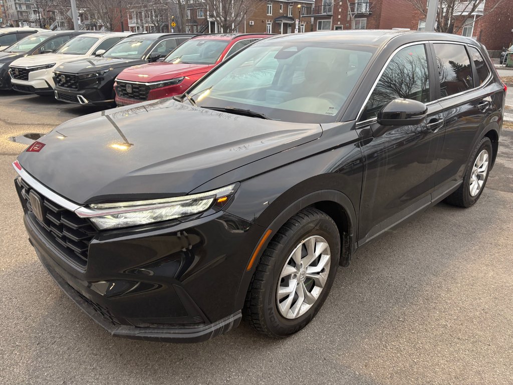 Honda CR-V LX 2023 à Montréal, Québec - 1 - w1024h768px