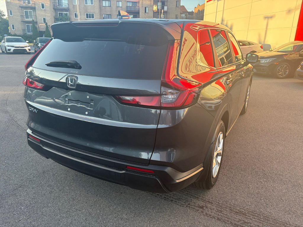 2023 Honda CR-V LX in Montréal, Quebec - 3 - w1024h768px