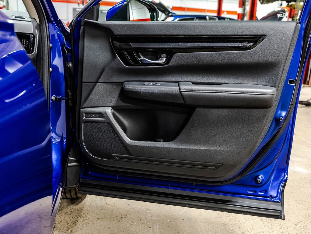 Honda CR-V Sport AWD TOIT OUVRANT I MAGS I SIEGES ET VOLANT CHAUFFANTS I DEMARREUR I CARPLAY I SECURITE ACTIVE 2024 à Montréal, Québec - 17 - w1024h768px