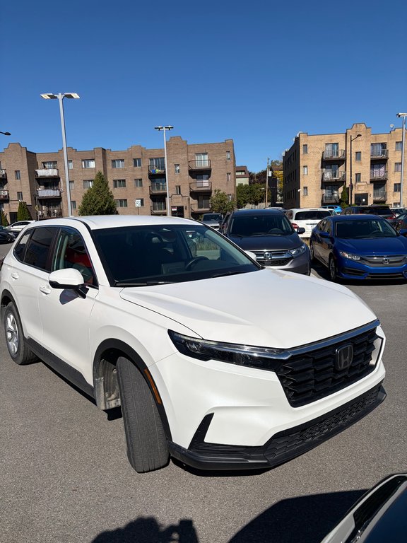 Honda CR-V LX-B 2024 à Montréal, Québec - 2 - w1024h768px