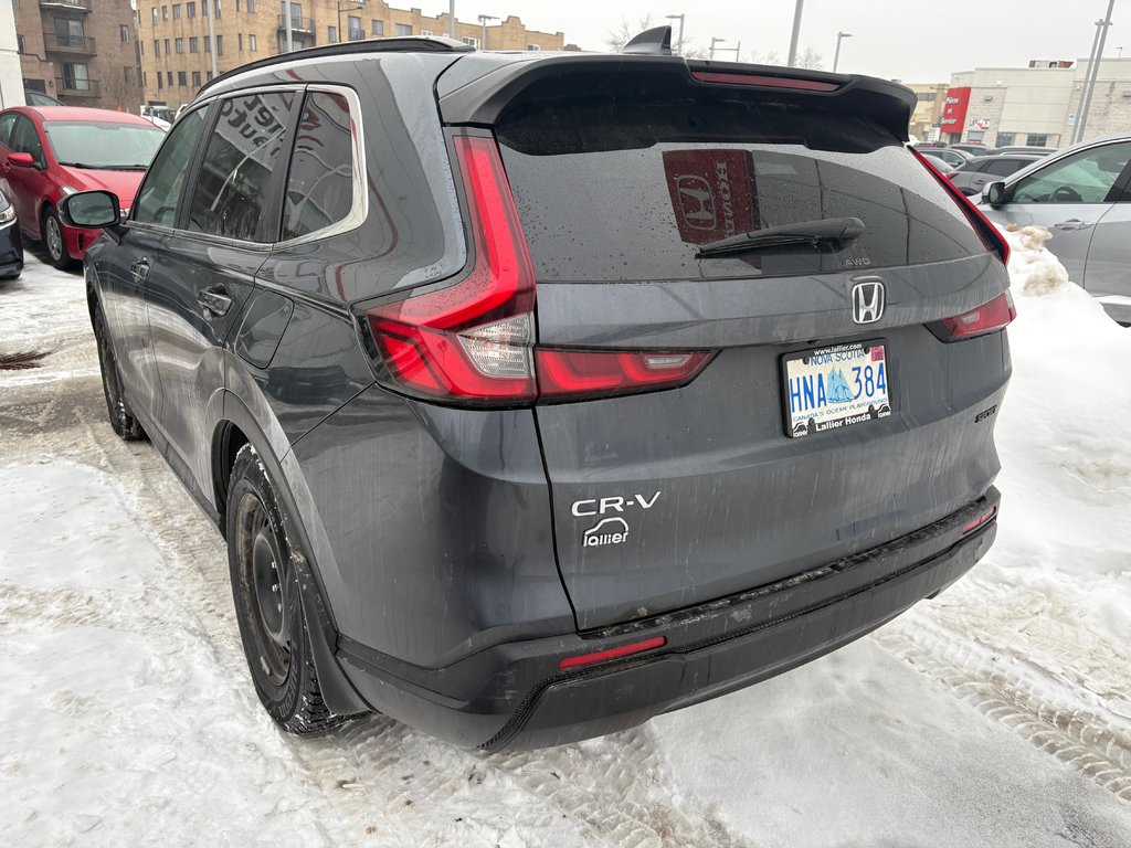 2025 Honda CR-V Sport in Montréal, Quebec - 4 - w1024h768px