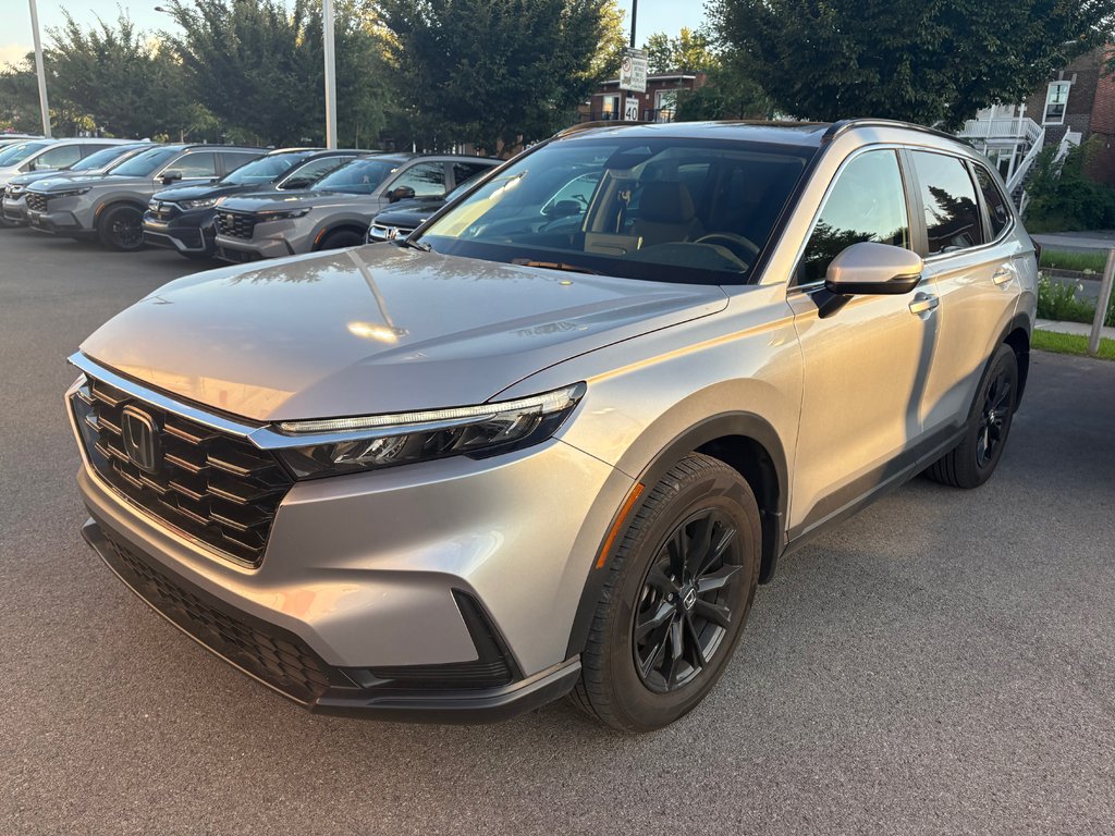 2025 Honda CR-V Sport in Montréal, Quebec - 1 - w1024h768px