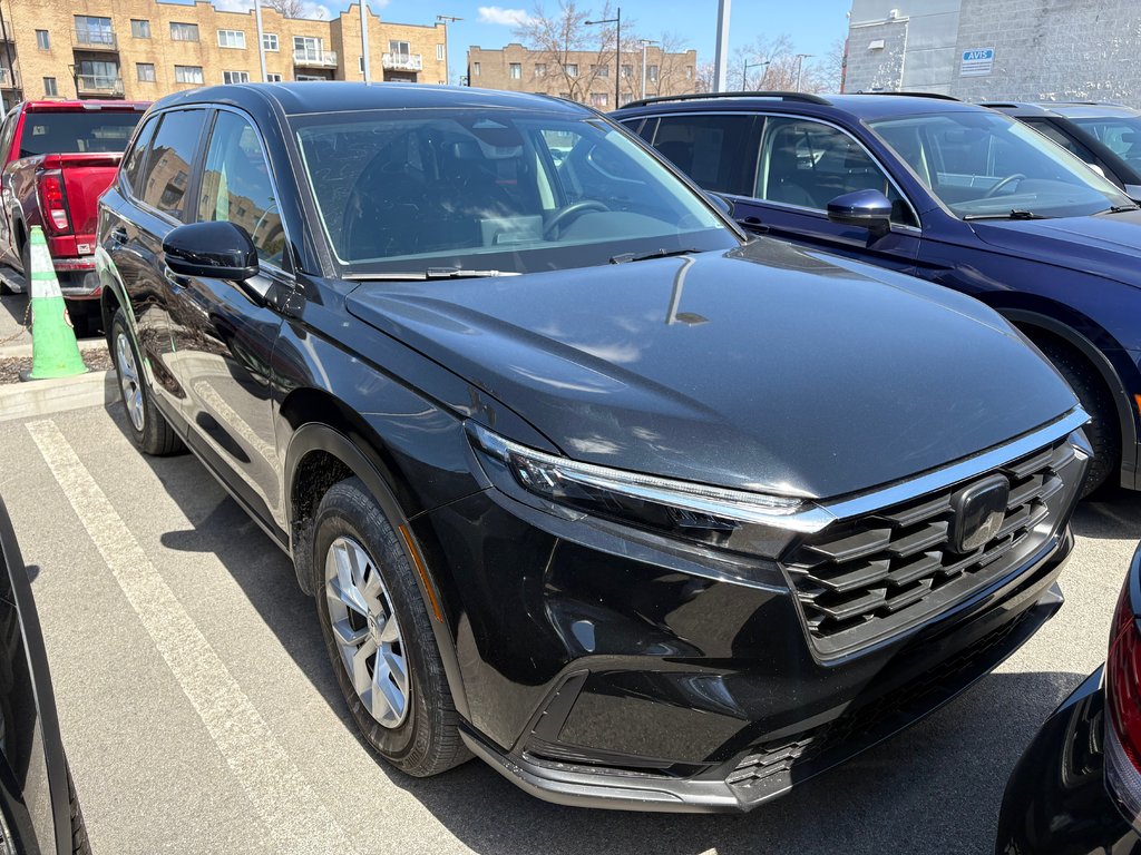 Honda CR-V LX 2026 à Montréal, Québec - 2 - w1024h768px
