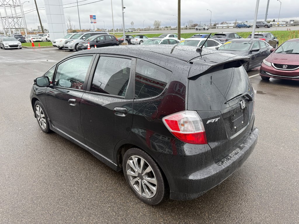 2013 Honda Fit Sport in Montreal, Quebec - 2 - w1024h768px