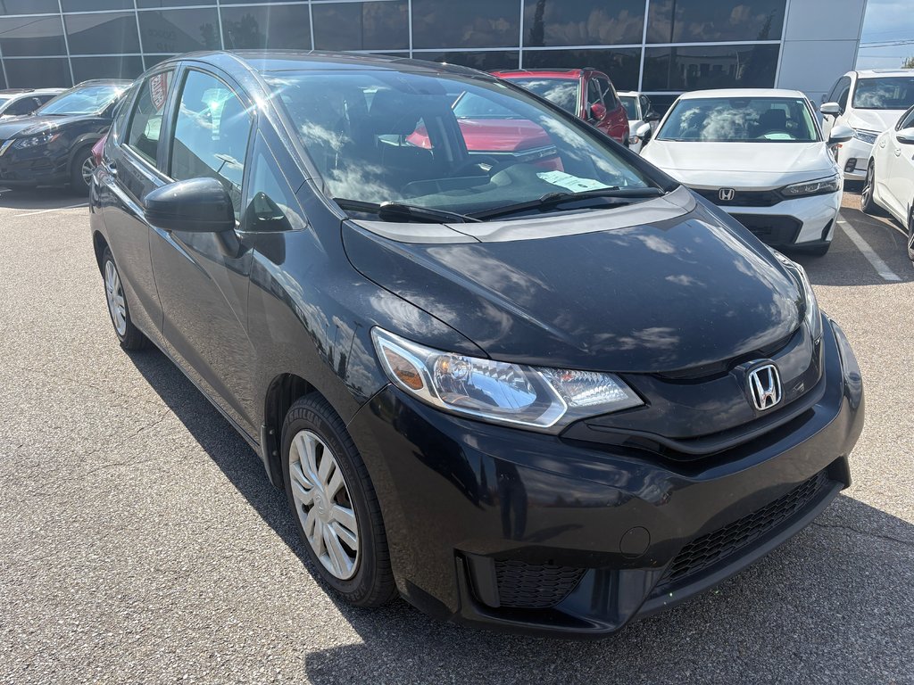 Honda Fit LX 2017 à Lachenaie, Québec - 2 - w1024h768px