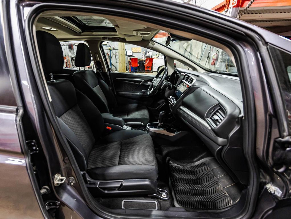 2018 Honda Fit Sport CVT avec Honda Sensing in , Quebec - 18 - w1024h768px