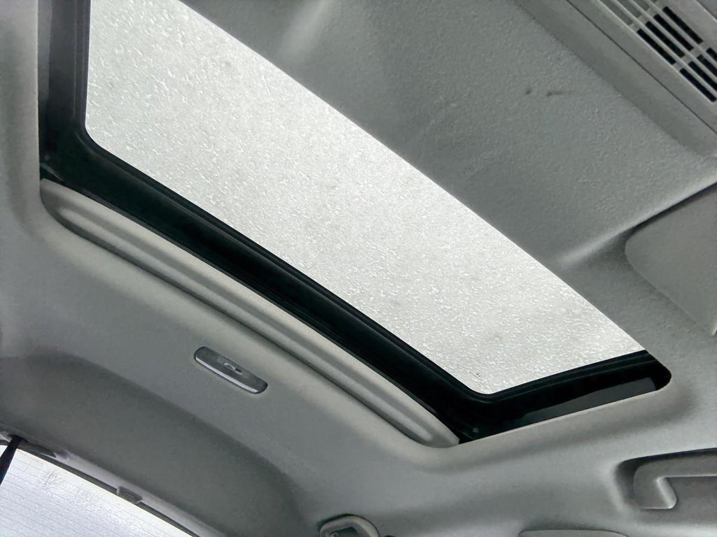 2019 Honda Fit Sport avec Honda Sensing I TOIT OUVRANT I CARPLAY I SIEGES CHAUFFANTS I CAMERA I SECURITE ACTIVE in , Quebec - 12 - w1024h768px