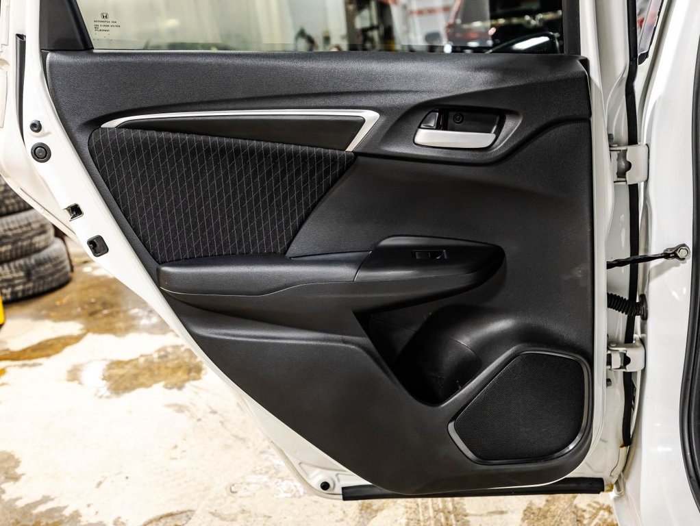 Honda Fit Sport avec Honda Sensing I TOIT OUVRANT I CARPLAY I SIEGES CHAUFFANTS I CAMERA I SECURITE ACTIVE 2019 à Montréal, Québec - 13 - w1024h768px