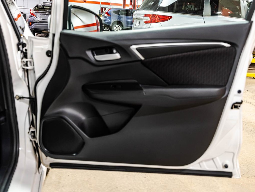 2020 Honda Fit Sport 13 600 KM SEULEMENT!!! CARPLAY I SIEGES CHAUFFANTS I MAGS I CAMERA I SECURITÉ ACTIVE in , Quebec - 16 - w1024h768px