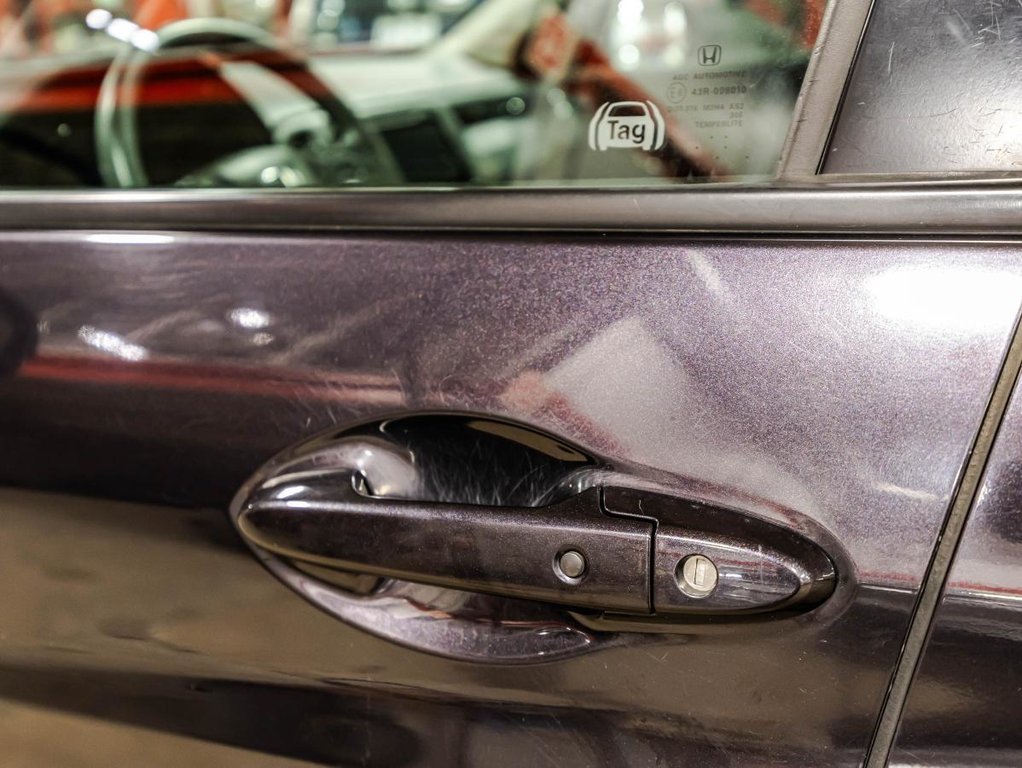 2016 Honda HR-V EX AWD SIEGES CHAUFFANTS I TOIT OUVRANT I BLUETOOTH I CAMERA in Montréal, Quebec - 11 - w1024h768px