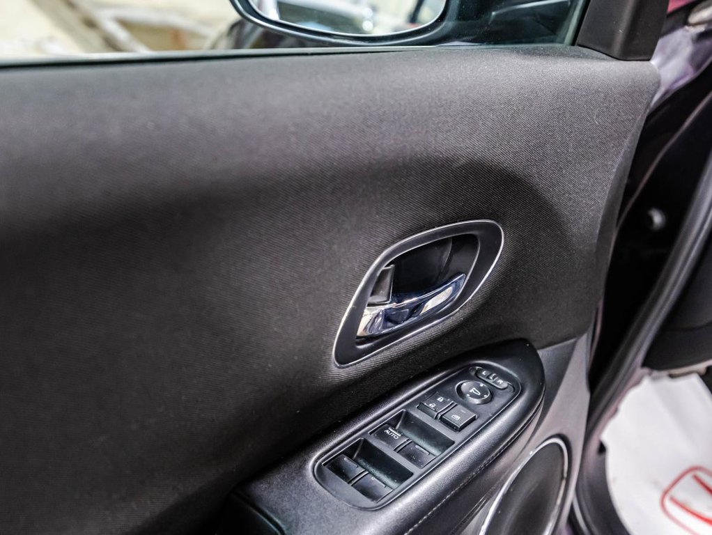 2016 Honda HR-V EX AWD SIEGES CHAUFFANTS I TOIT OUVRANT I BLUETOOTH I CAMERA in Montréal, Quebec - 12 - w1024h768px