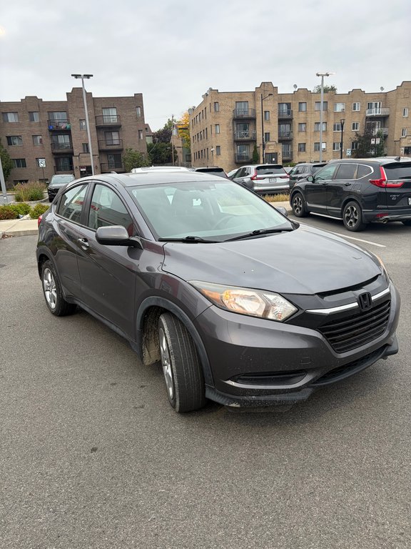 2016 Honda HR-V LX - AWD in Montréal, Quebec - 2 - w1024h768px