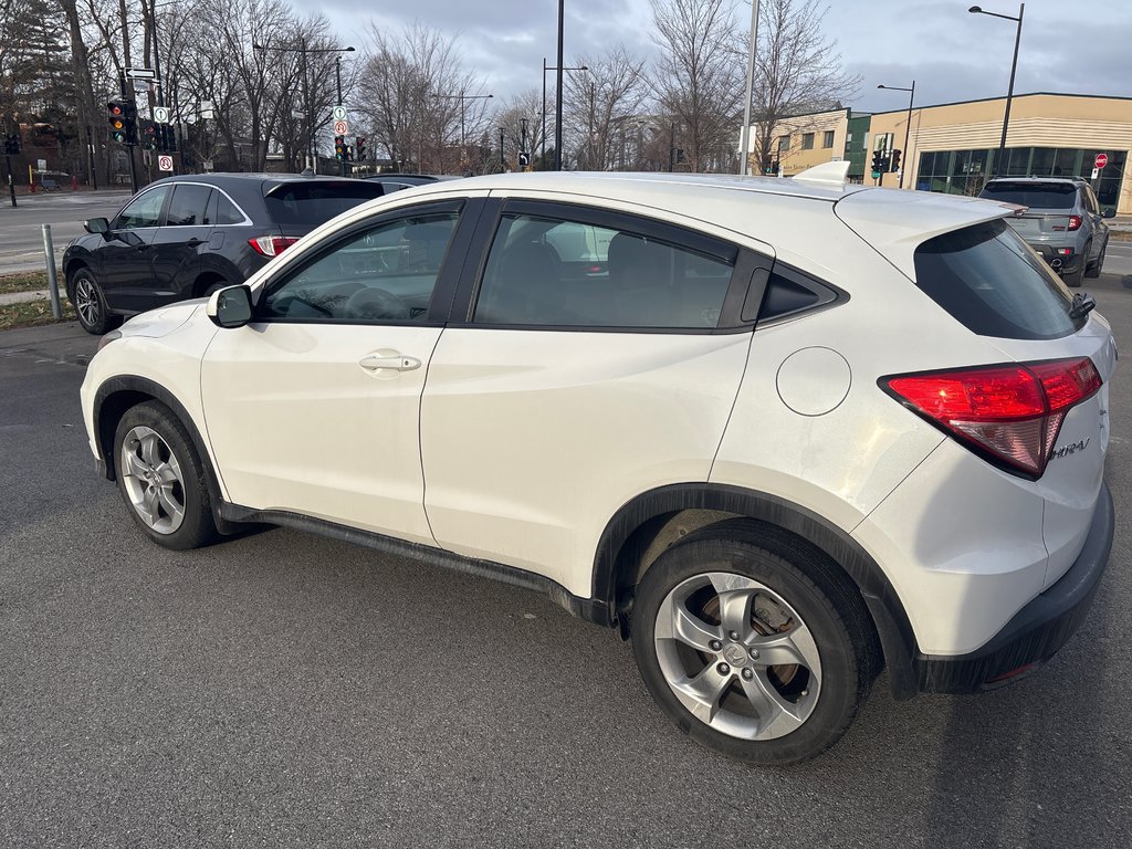 2017 Honda HR-V LX AWD | CLEAN CARFAX | GARANTIE 10 ANS in Montréal, Quebec - 4 - w1024h768px