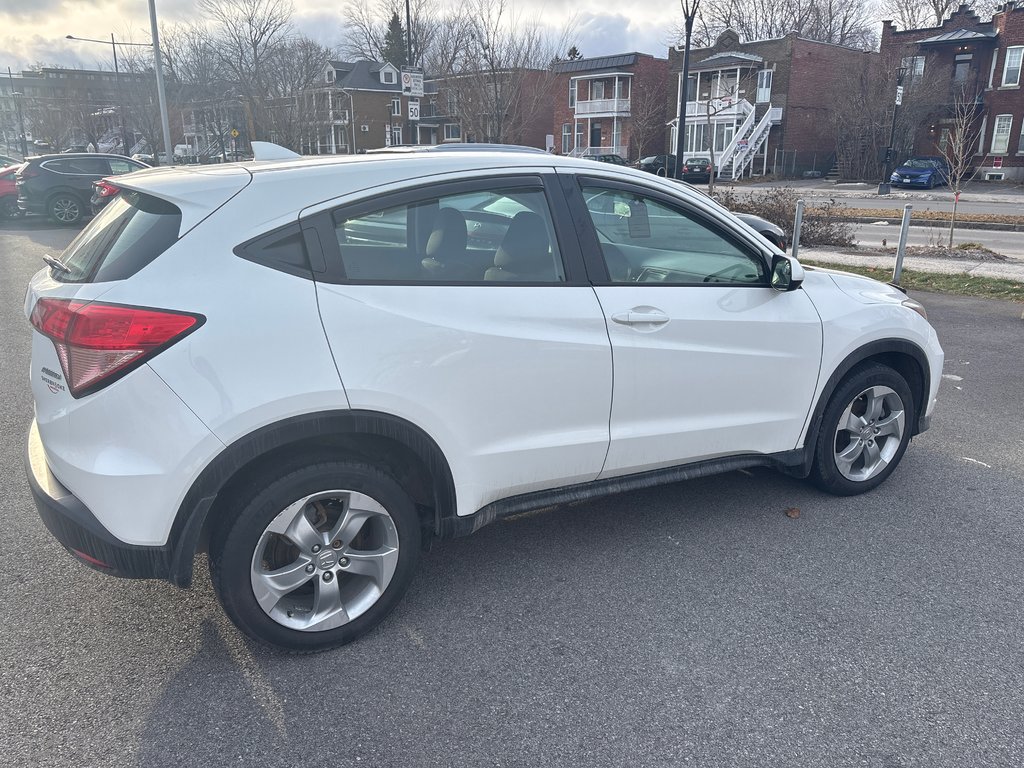 2017 Honda HR-V LX AWD | CLEAN CARFAX | GARANTIE 10 ANS in Montréal, Quebec - 3 - w1024h768px