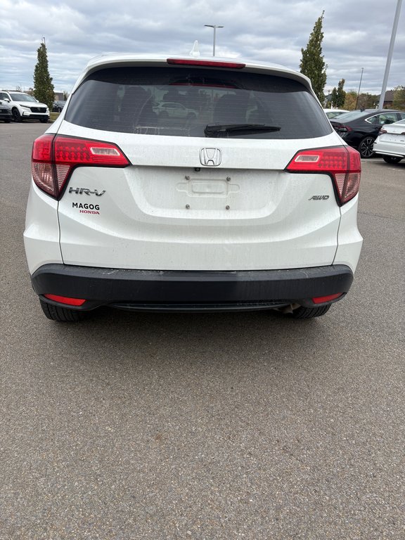 2017 Honda HR-V LX in , Quebec - 5 - w1024h768px