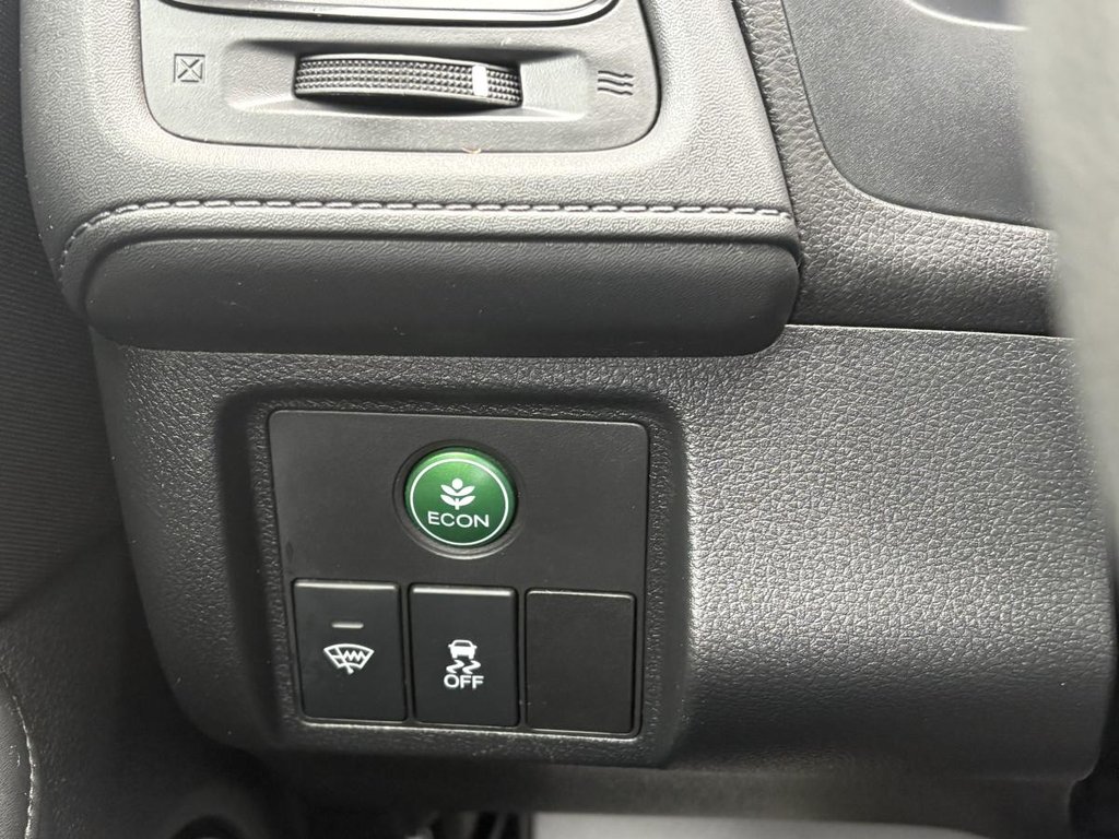 2017 Honda HR-V LX AWD SIEGES CHAUFFANTS I BLUETOOTH I CAMERA  I  MAGS in Montréal, Quebec - 13 - w1024h768px