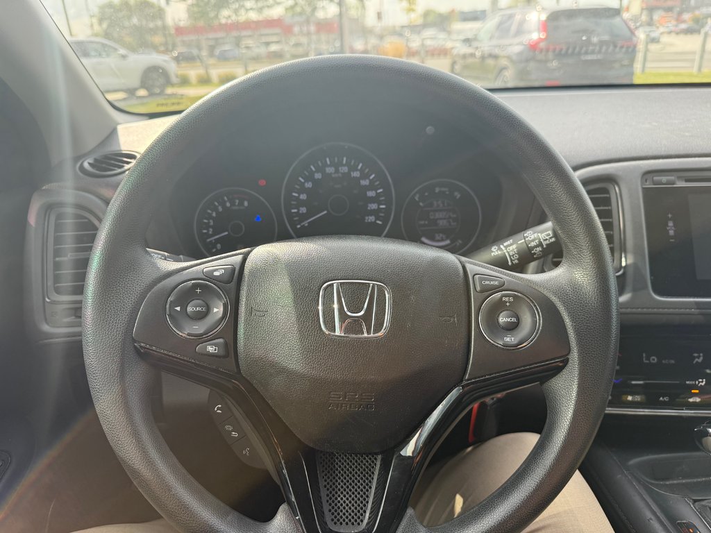 2018 Honda HR-V LX in Montreal, Quebec - 8 - w1024h768px
