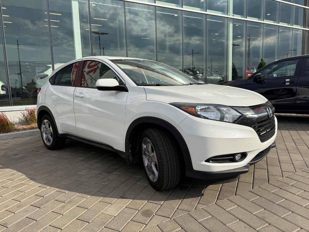 2018 Honda HR-V LX in Montreal, Quebec - 3 - w1024h768px