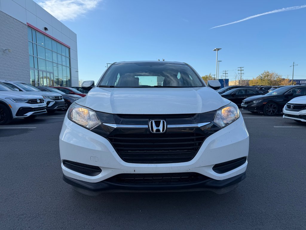 2018 Honda HR-V LX AWD in Montreal, Quebec - 2 - w1024h768px