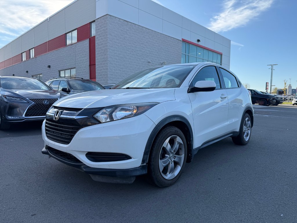 2018 Honda HR-V LX AWD in Montreal, Quebec - 1 - w1024h768px