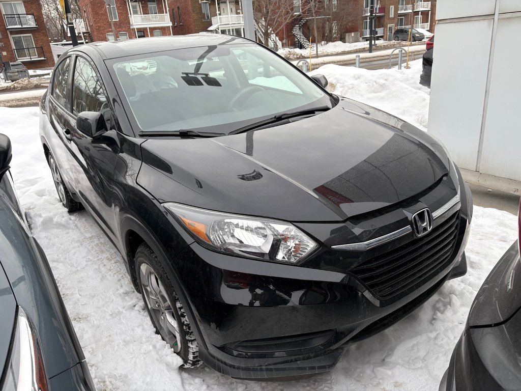 2018 Honda HR-V LX in Montréal, Quebec - 2 - w1024h768px