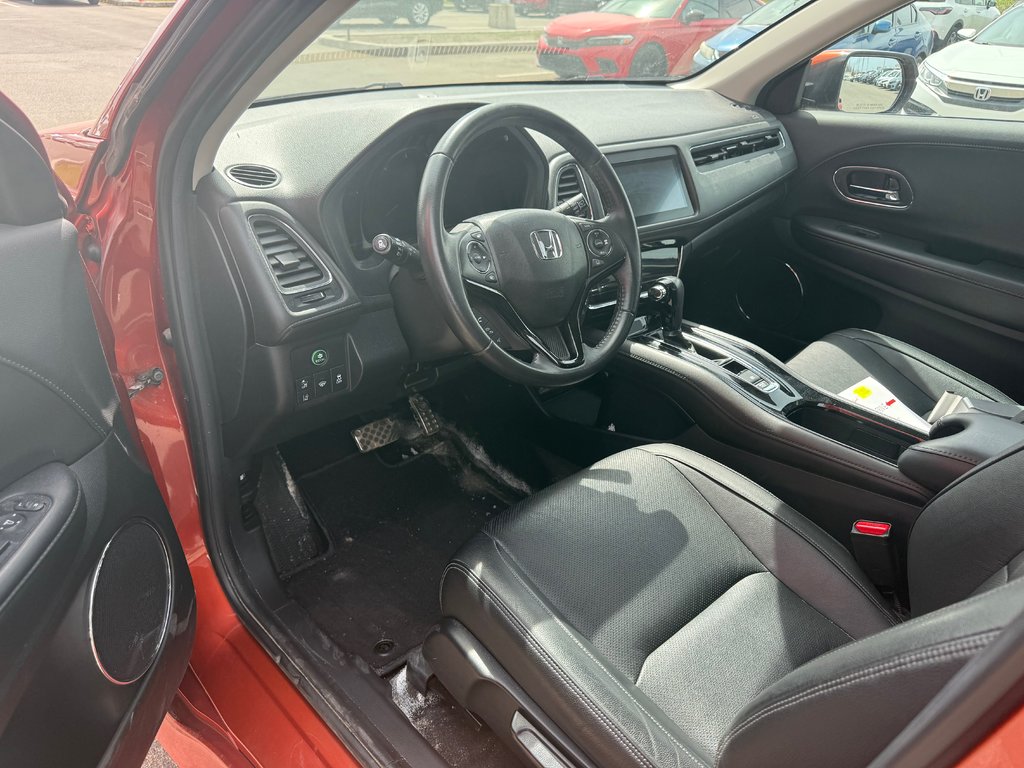 2019 Honda HR-V Touring in Lachenaie, Quebec - 11 - w1024h768px