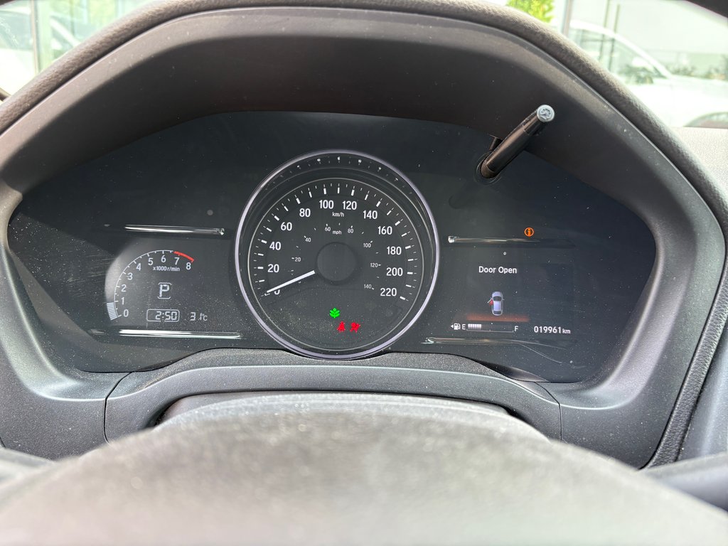 2020 Honda HR-V LX 20 000 KM SEULEMENT 1 PROPRIO in Montreal, Quebec - 5 - w1024h768px