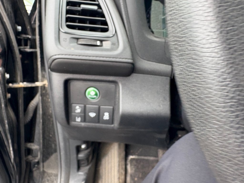 2020 Honda HR-V LX 1 PROPRIO JAMAIS ACCIDENTÉ in Montreal, Quebec - 8 - w1024h768px