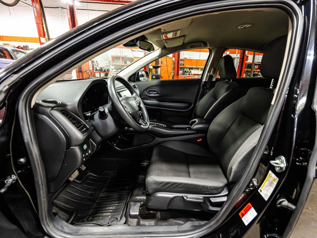 2020 Honda HR-V LX I JAMAIS ACCIDENTÉ I CARPLAY I SIEGES CHAUFFANT I CAMERA I SECURITE ACTIVE in , Quebec - 18 - w1024h768px
