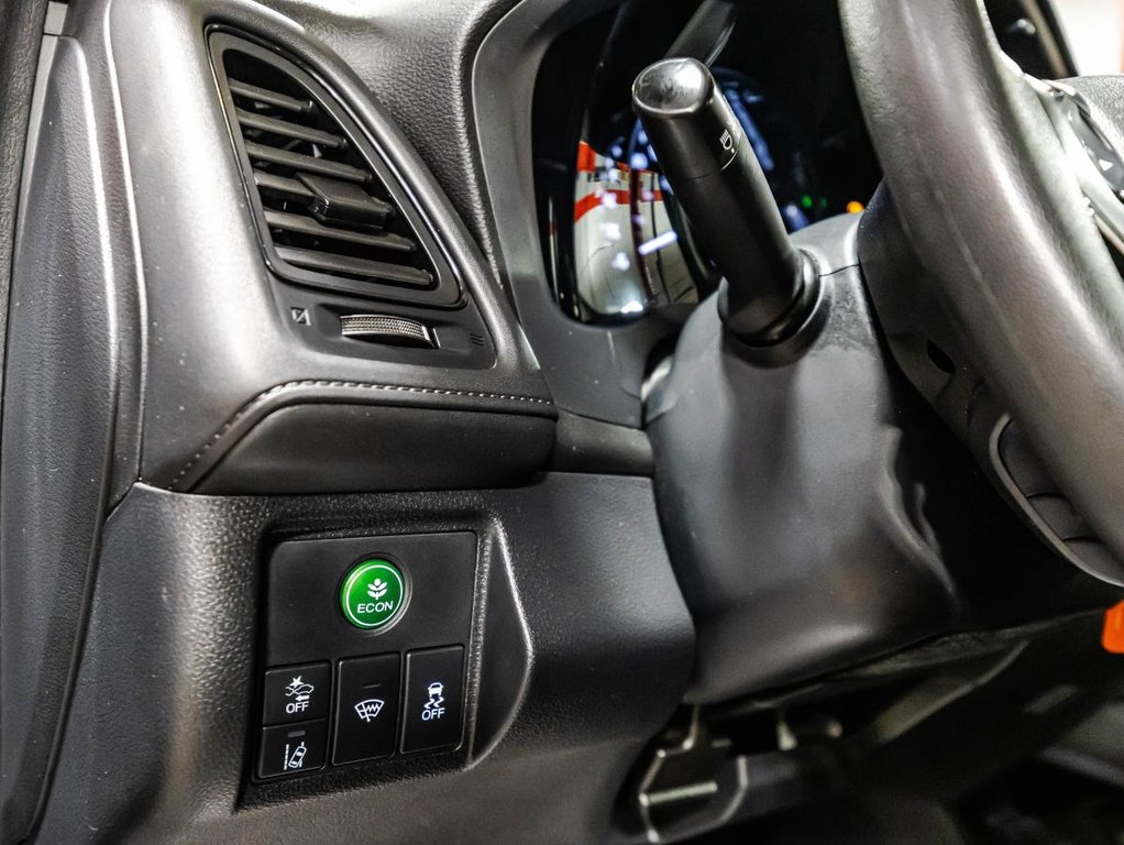 2021 Honda HR-V LX AWD I CARPLAY I MAGS I SIEGES CHAUFFANTS I CXAMERA i SECURITE ACTIVE in , Quebec - 20 - w1024h768px