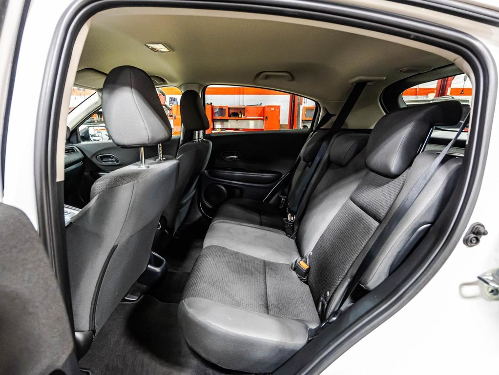 2021 Honda HR-V LX AWD I CARPLAY I MAGS I SIEGES CHAUFFANTS I CAMERA I SECURITE ACTIVE in Montréal, Quebec - 13 - w1024h768px