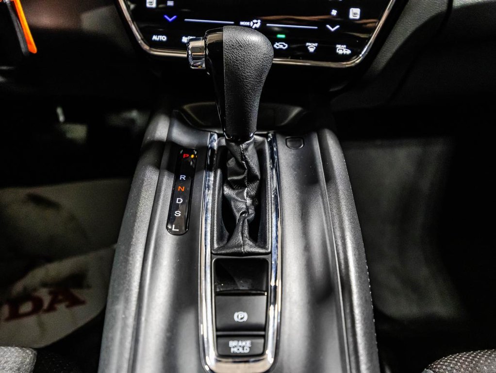 2021 Honda HR-V LX AWD I CARPLAY I MAGS I SIEGES CHAUFFANTS I CAMERA I SECURITE ACTIVE in Montréal, Quebec - 24 - w1024h768px